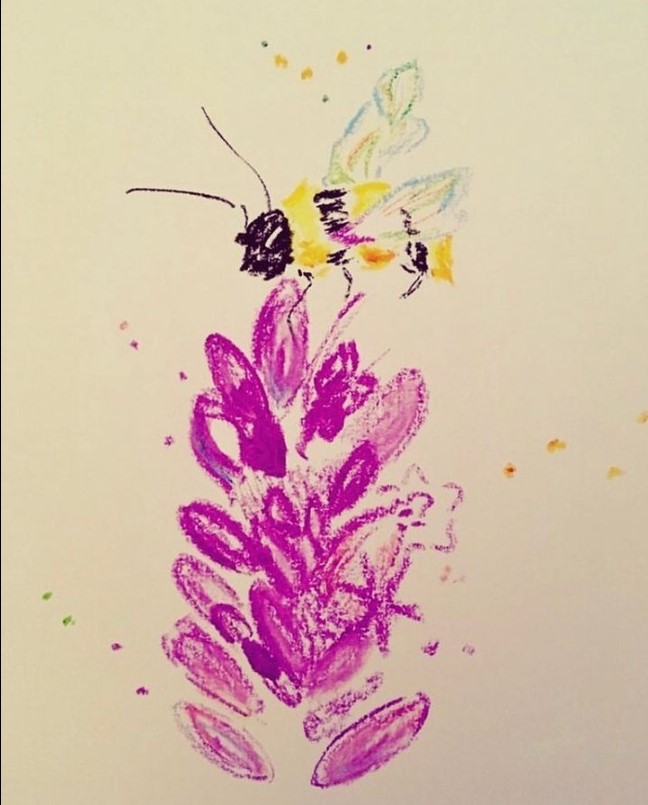 A pic I made of a bee.